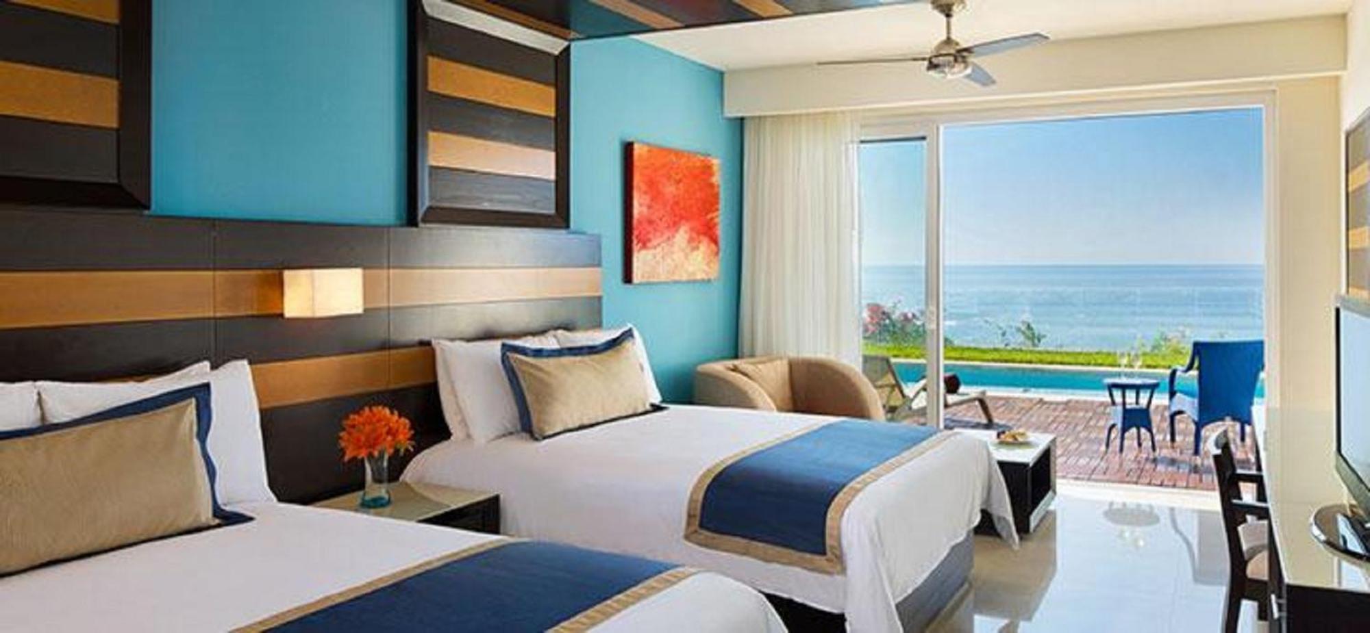 Preferred Club Junior Suite Swimout Two Double Beds